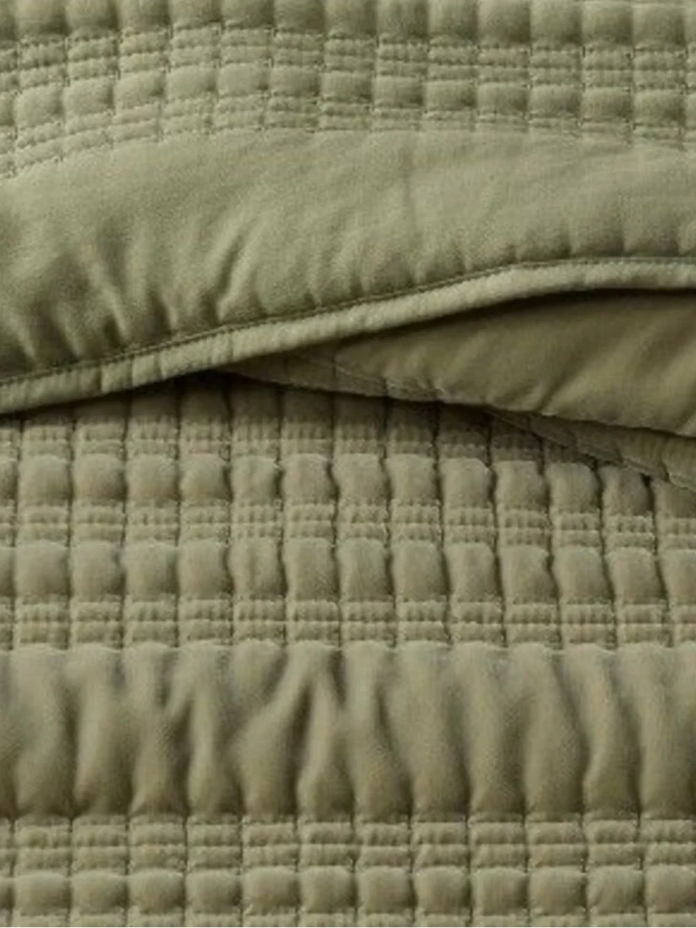 Threshold - Twin Lofty Velvet Quilt Green - Threshold Green